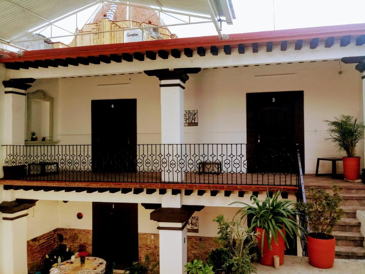 ホテル Casa Shalom Oaxaca エクステリア 写真